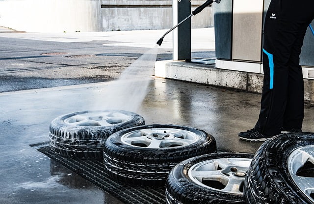 High pressure cleaning tyres